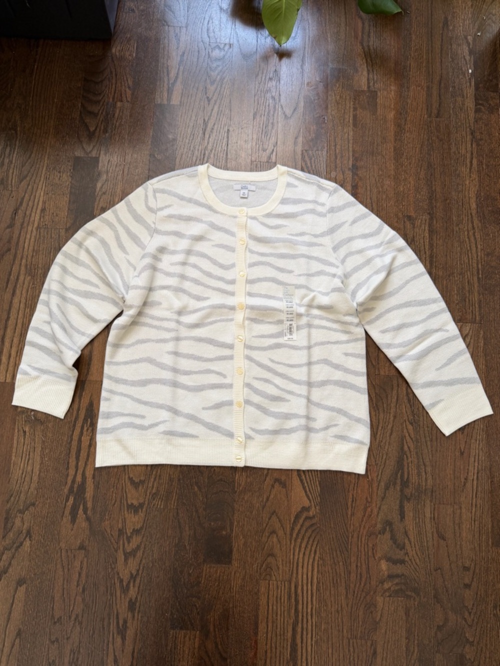 croft & barrow Cream Cardigan with Light Gray Zebra Stripes
